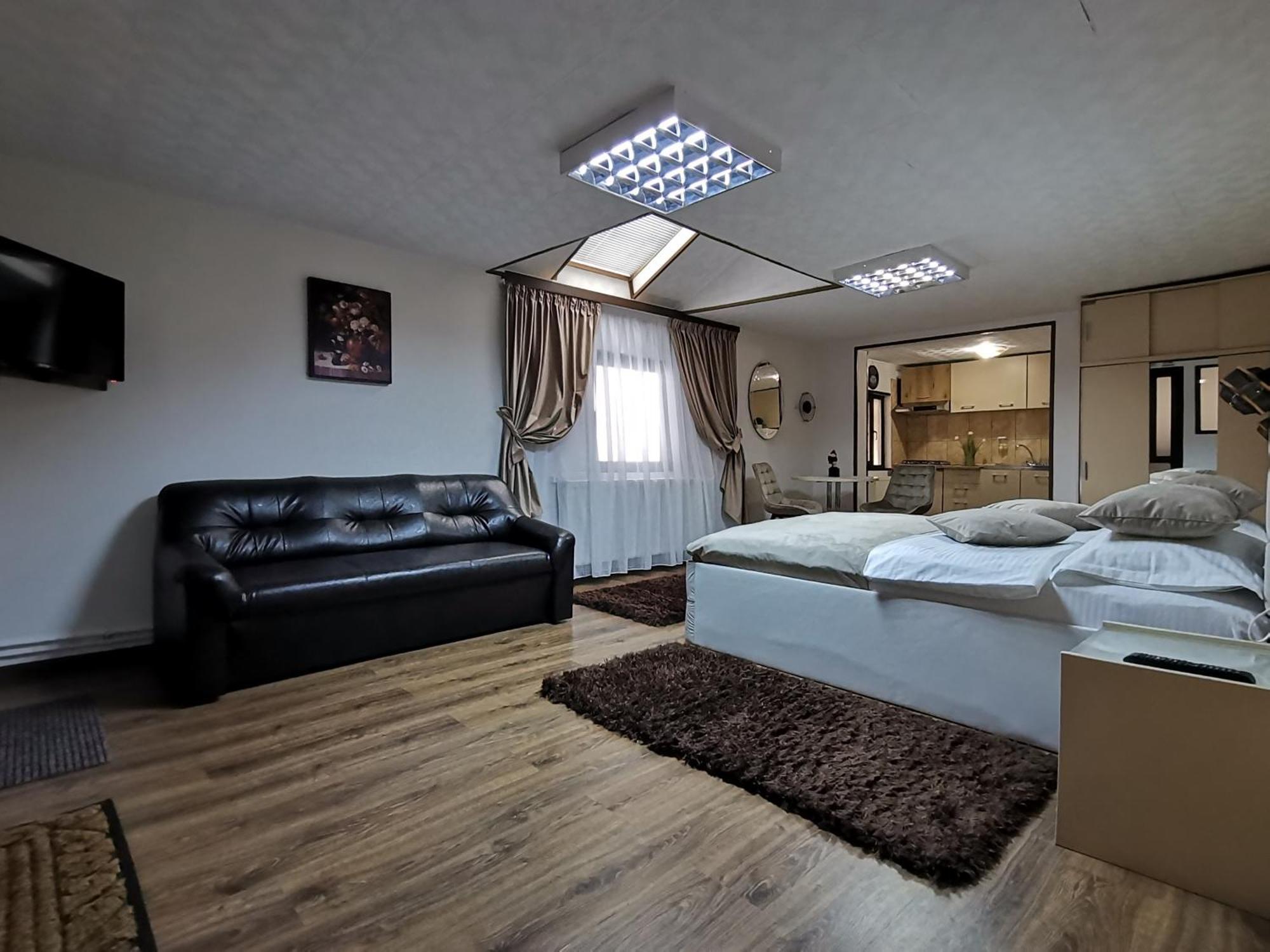 Shelby Accommodation -Adult Only- Sinaia Exterior photo