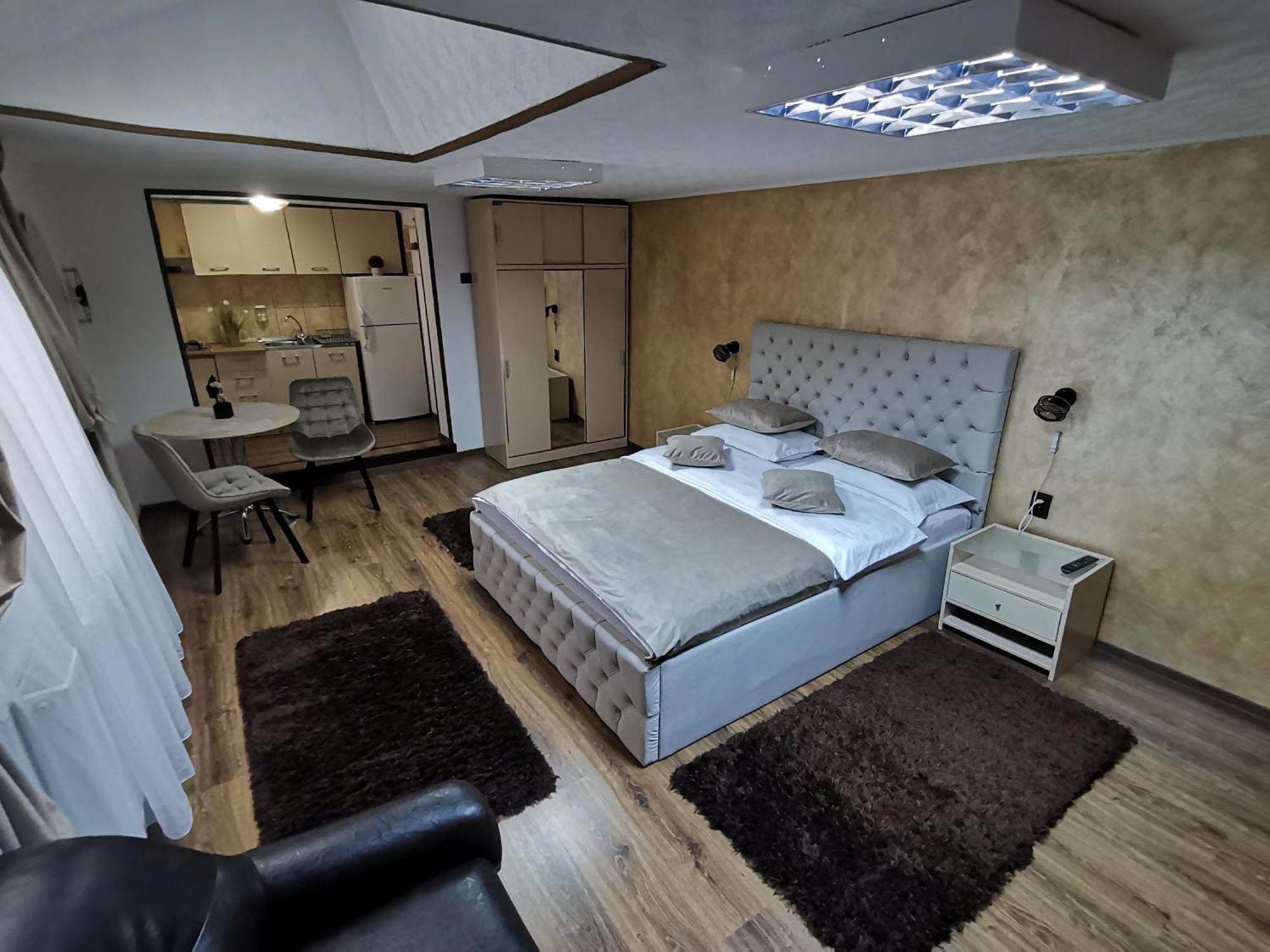 Shelby Accommodation -Adult Only- Sinaia Exterior photo